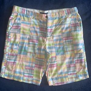 Men’s Tommy Hilfiger size 38 patchwork shorts